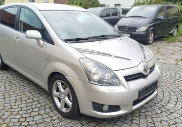 Toyota Corolla Verso 287.000 km 1.699 &euro; Regensburg 93055