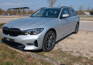 BMW 330 72.500 km 32.200 &euro; Regensburg 93057