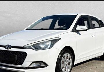 Hyundai i20 116.100 km 7.110 &euro; Regensburg 93059