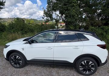 Opel Grandland (X) 82.000 km 16.900 &euro; Kelheim 93309