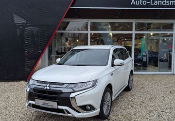 Mitsubishi Outlander 25.652 km 24.990 &euro; Regensburg 93055