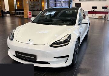 Tesla Model 3 39.504 km 25.600 &euro; Obertraubling 93083