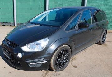 Ford S-Max 224.829 km 4.300 &euro; Regensburg 93055