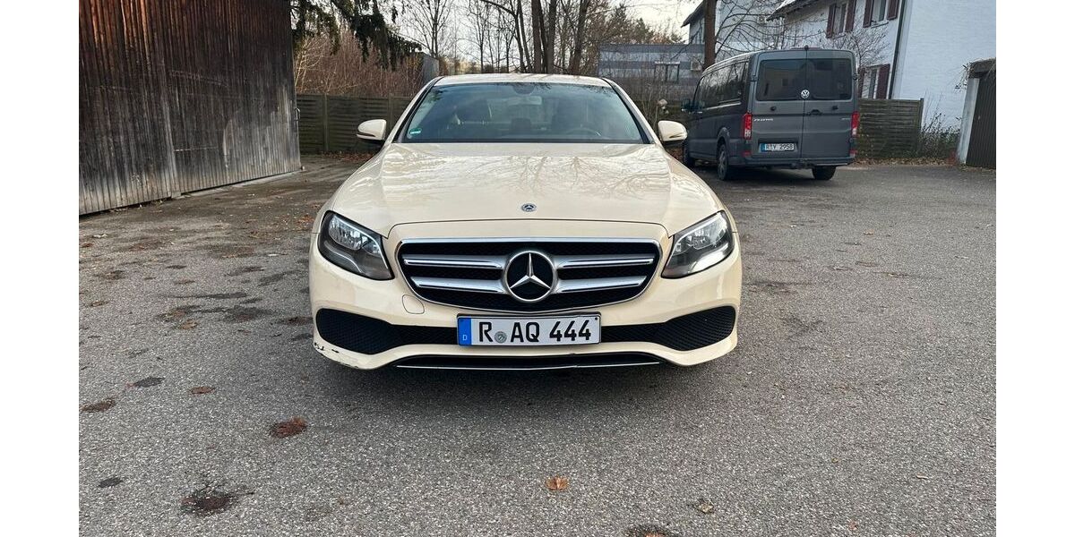Mercedes-Benz E 200 262.500 km 7.999 &euro; Regensburg 93057