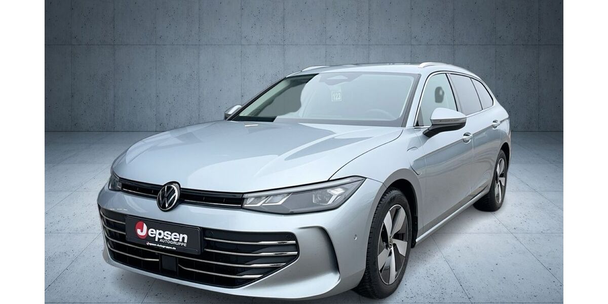 VW Passat 25.495 km 35.370 &euro; Neutraubling 93073