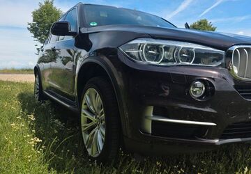 BMW X5 152.000 km 30.500 &euro; Regensburg 93051