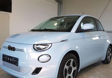 Fiat 500e 5.200 km 18.990 &euro; Wörth an der Donau 93086