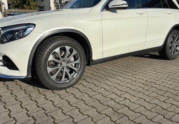Mercedes-Benz GLC 250 113.000 km 28.400 &euro; Regensburg 93059