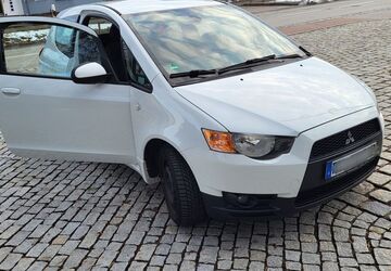 Mitsubishi Colt 187.550 km 1.999 &euro; Regensburg 93053