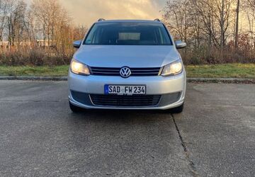 VW Touran 296.115 km 3.500 &euro; Maxhütte Haidhof 93142