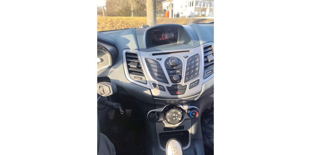 Ford Fiesta 195.000 km 2.699 &euro; Mintraching 93098