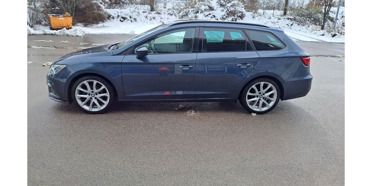 Seat Leon 71.300 km 17.800 &euro; Abensberg 93326