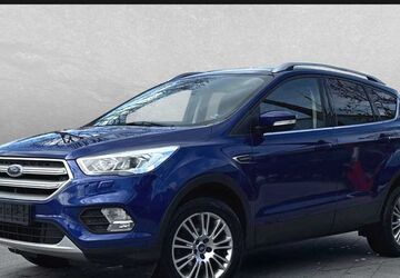 Ford Kuga 81.000 km 14.115 &euro; Regensburg 93059