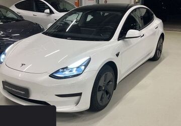 Tesla Model 3 30.943 km 25.600 &euro; Obertraubling 93083