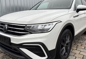 VW Tiguan Allspace 28.753 km 36.990 &euro; Wörth an der Donau 93086