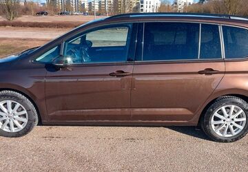 VW Touran 194.000 km 12.250 &euro; Regensburg 93055