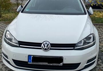 VW Golf 136.500 km 9.990 &euro; Regensburg 93055