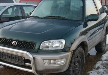 Toyota RAV 4 256.000 km 1.250 &euro; Regensburg 93055