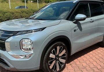 Mitsubishi Plug-in Hybrid Outlander 15.086 km 44.990 &euro; Burglengenfeld 93133