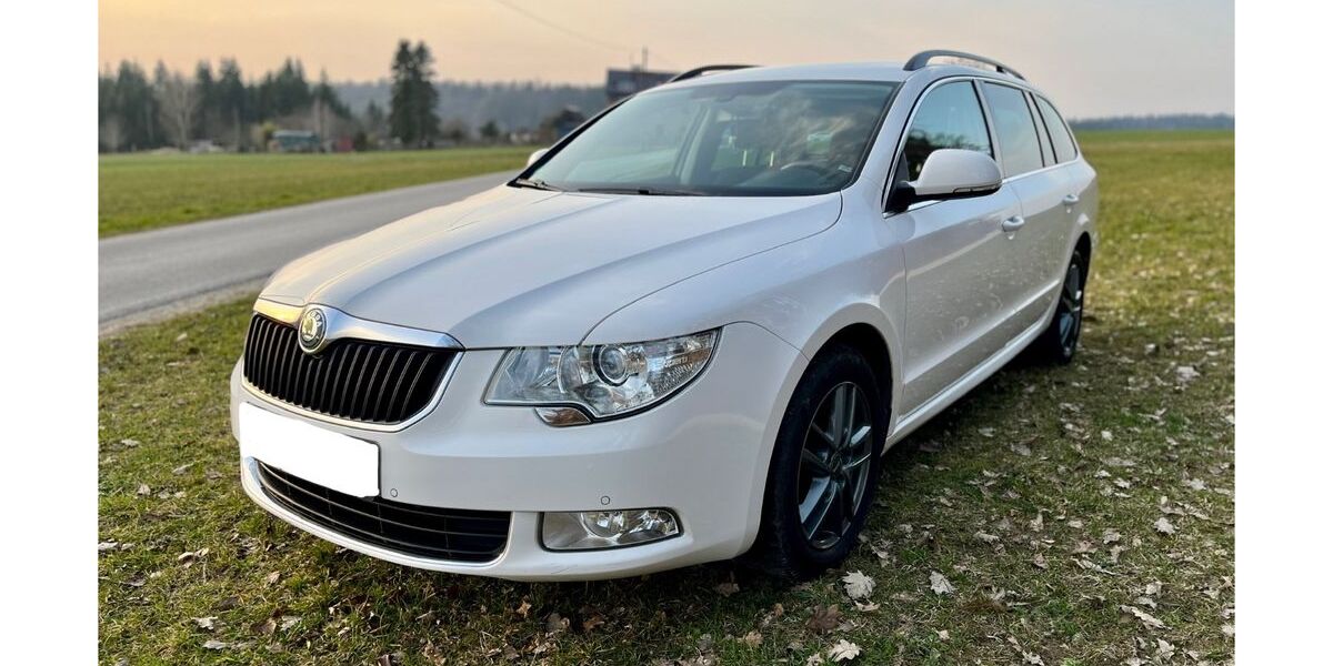 Skoda Superb 158.600 km 8.200 &euro; Ihrlerstein 93346