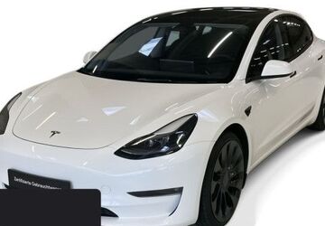 Tesla Model 3 61.840 km 33.600 &euro; Obertraubling 93083