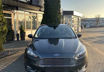 Ford Focus 81.525 km 11.990 &euro; Regensburg 93055