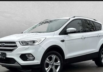 Ford Kuga 73.500 km 15.995 &euro; Regensburg 93059