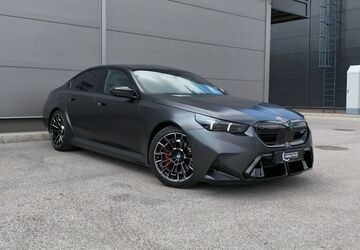 BMW M5 6.000 km 122.879 &euro; Neutraubling 93073