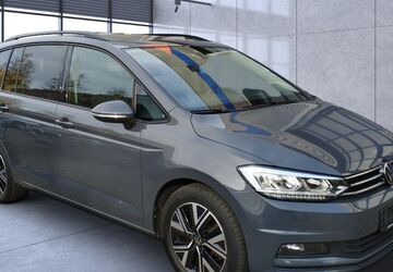 VW Touran 49.300 km 34.699 &euro; Regensburg 93053