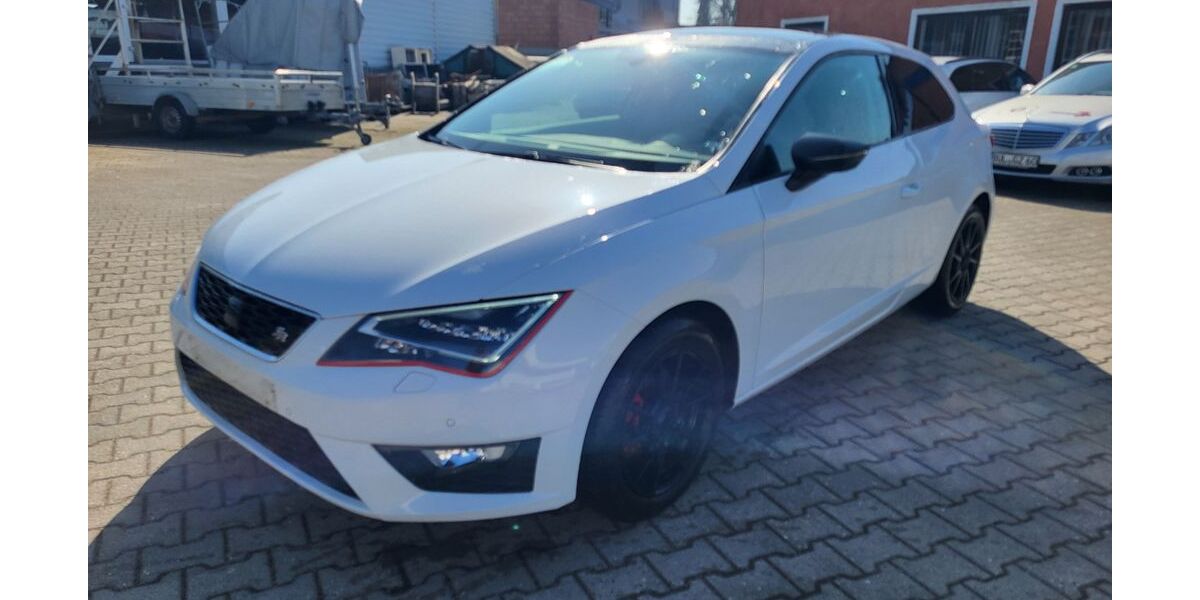 Seat Leon 70.590 km 15.960 &euro; Maxhütte-Haidhof 93142