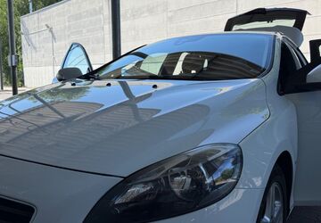 Volvo V40 140.000 km 11.200 &euro; Regensburg 93055