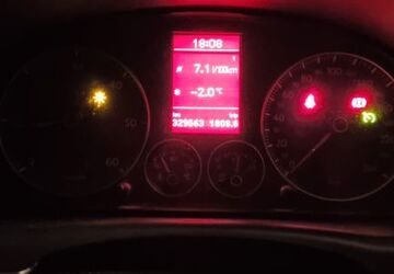 VW Touran 330.000 km 1.500 &euro; Geiselhöring 94333