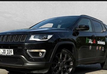 Jeep Compass 69.000 km 20.790 &euro; Regensburg 93059