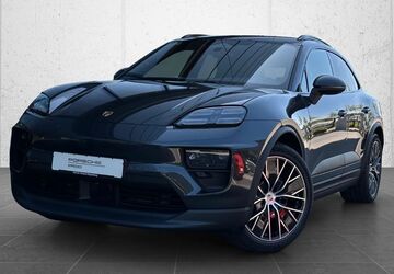 Porsche Macan 8.000 km 86.900 &euro; Regensburg 93055