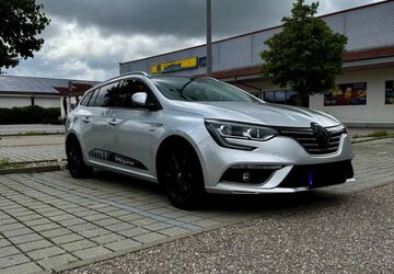 Renault Megane 110.000 km 9.000 &euro; Barbing 93092