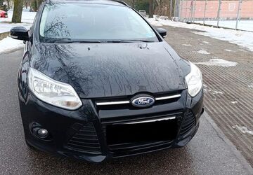 Ford Focus 157.300 km 4.000 &euro; Regensburg 93051