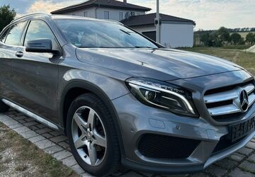 Mercedes-Benz GLA 200 105.000 km 18.700 &euro; Langquaid 84085