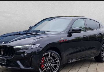 Maserati Levante 39.600 km 104.900 &euro; Regensburg 93059