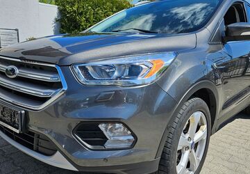 Ford Kuga 119.800 km 11.990 &euro; Regensburg 93057