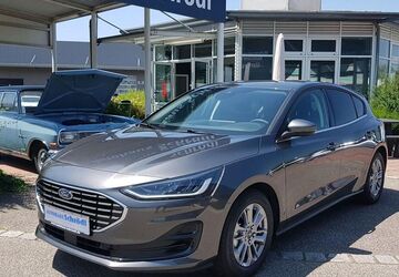 Ford Focus 5.000 km 23.490 &euro; Schönhofen und Neutraubling 93152