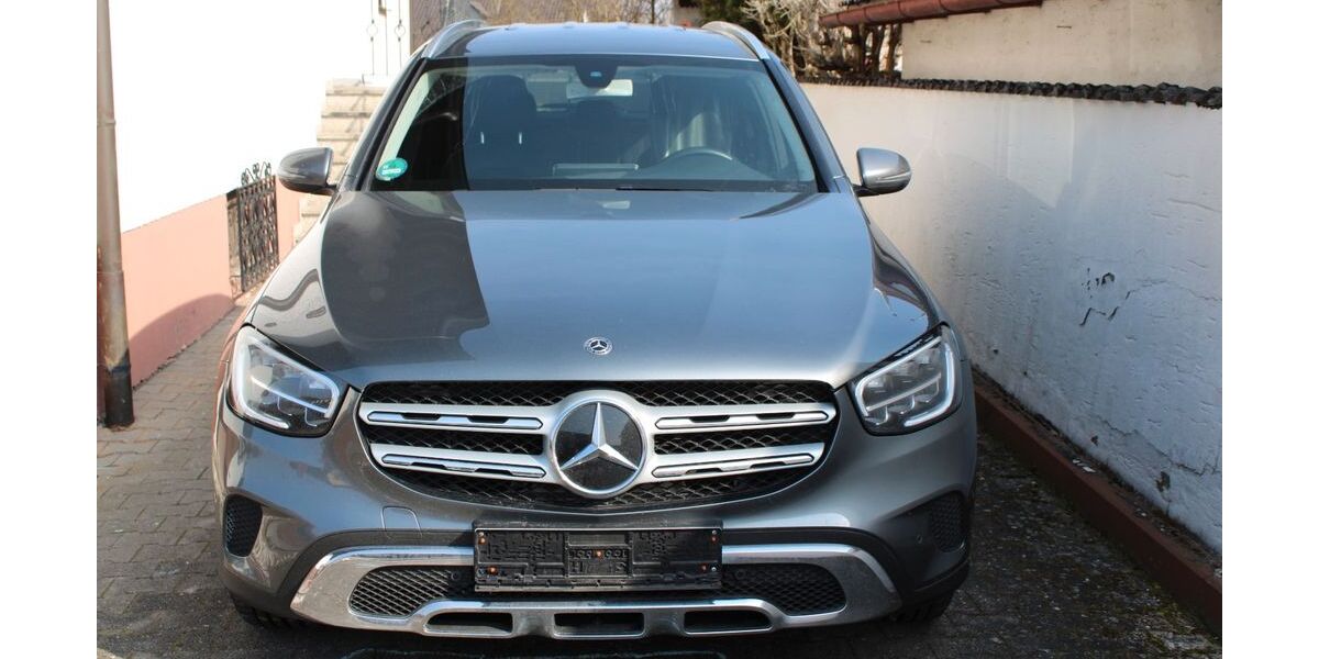 Mercedes-Benz GLC 200 70.800 km 32.495 &euro; Maxhütte-Haidhof 93142