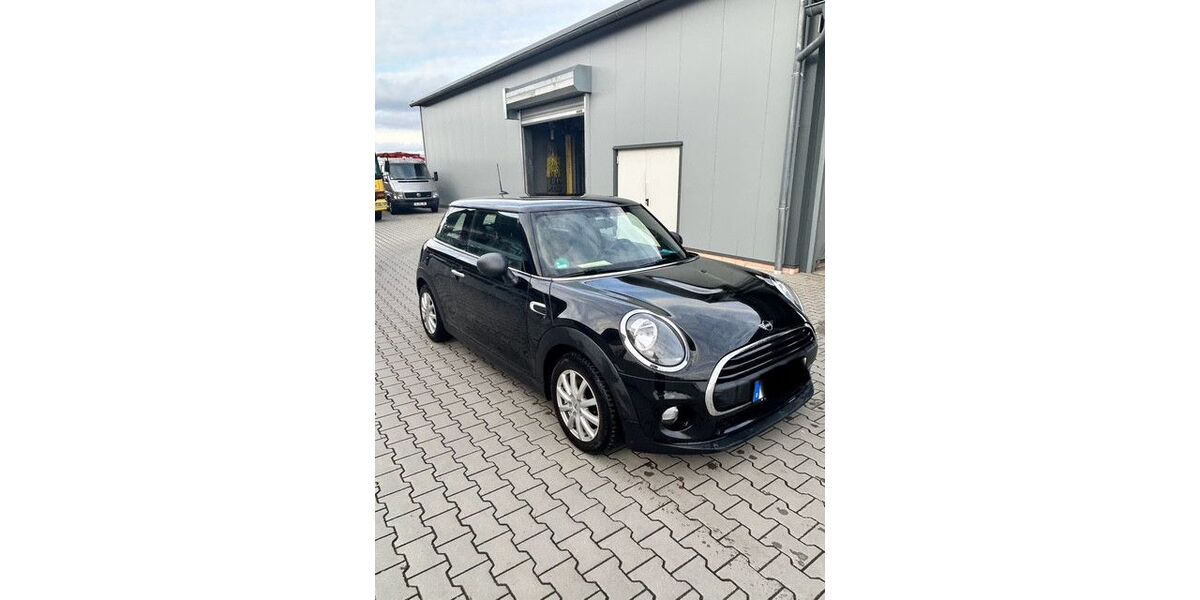 Mini ONE 94.000 km 10.500 &euro; Sinzing 93161