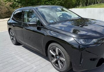 BMW iX 5.872 km 65.600 &euro; Beratzhausen 93176