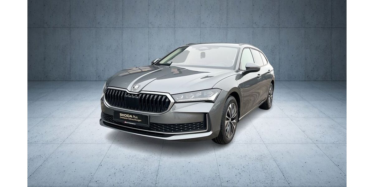 Skoda Superb 9.900 km 42.870 &euro; Neutraubling 93073