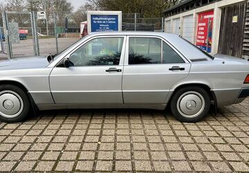 Mercedes-Benz 190 162.000 km 7.300 &euro; Regensburg 93055
