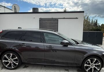 Volvo V90 Cross Country 33.000 km 45.200 &euro; Bad Abbach 93077