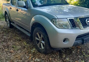 Nissan Navara 129.000 km 8.800 &euro; Bad abbach 93077