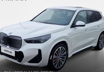 BMW iX1 26.060 km 54.890 &euro; Regensburg 93055