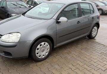 VW Golf 106.366 km 4.350 &euro; Maxhütte -Haidhof 93142