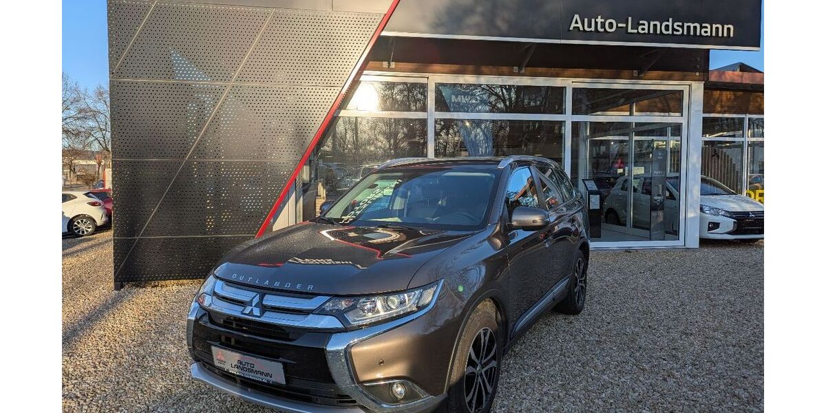 Mitsubishi Outlander 114.865 km 13.990 &euro; Regensburg 93055
